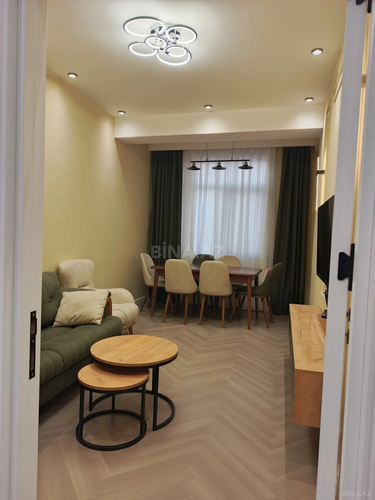 Satılır 2 otaqlı mənzil 69 m²