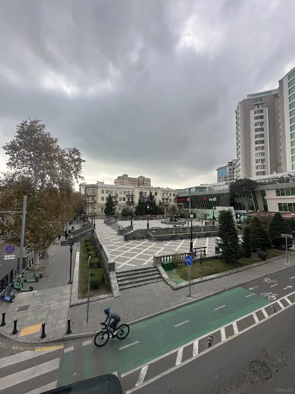 Kirayə verilir 2 otaqlı mənzil 60 m²