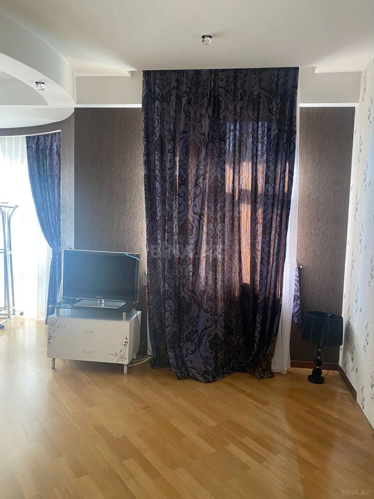 Kirayə verilir 6 otaqlı həyət evi 250 m²