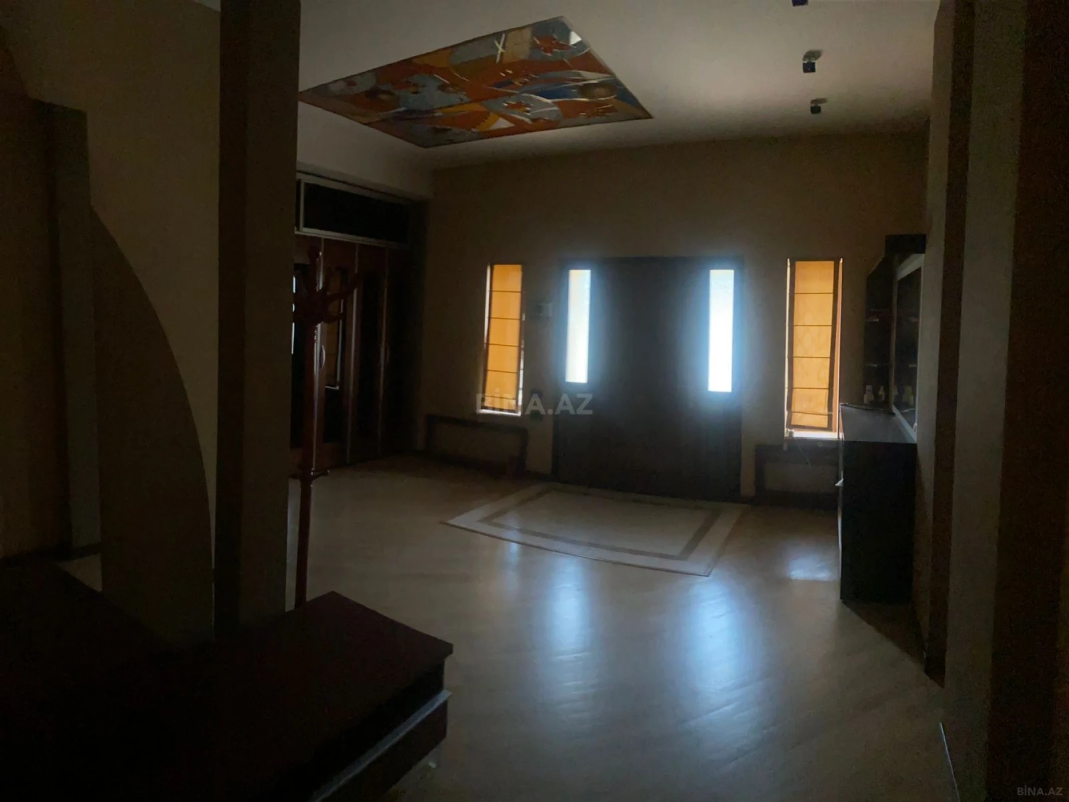 Kirayə verilir 6 otaqlı həyət evi 250 m²