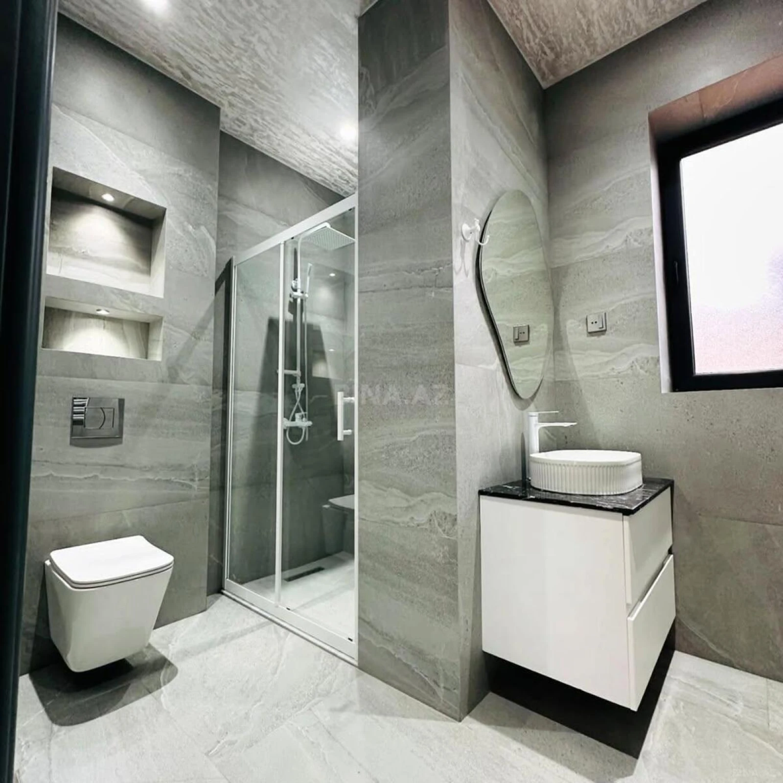 Kirayə verilir 5 otaqlı həyət evi 300 m²