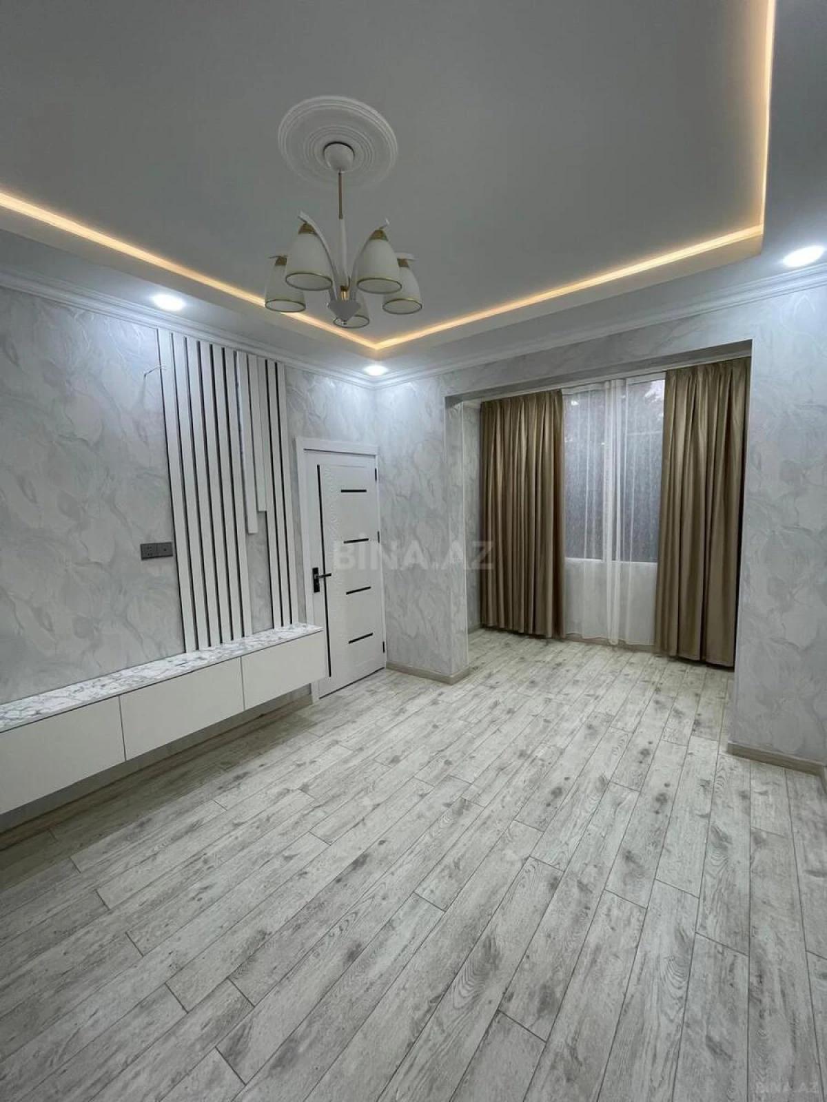 Satılır 2 otaqlı mənzil 68 m²