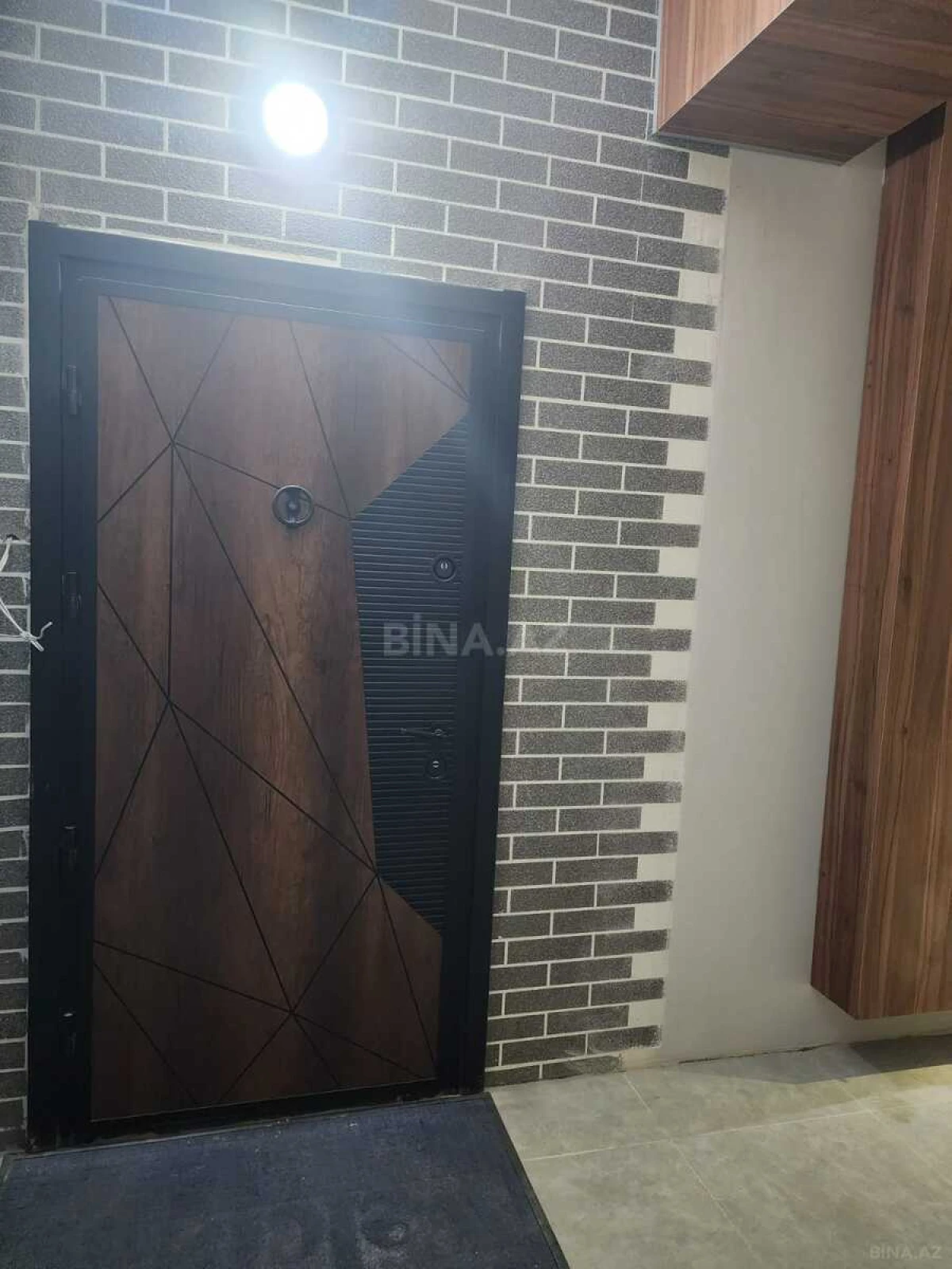Kirayə verilir 2 otaqlı mənzil 80 m²
