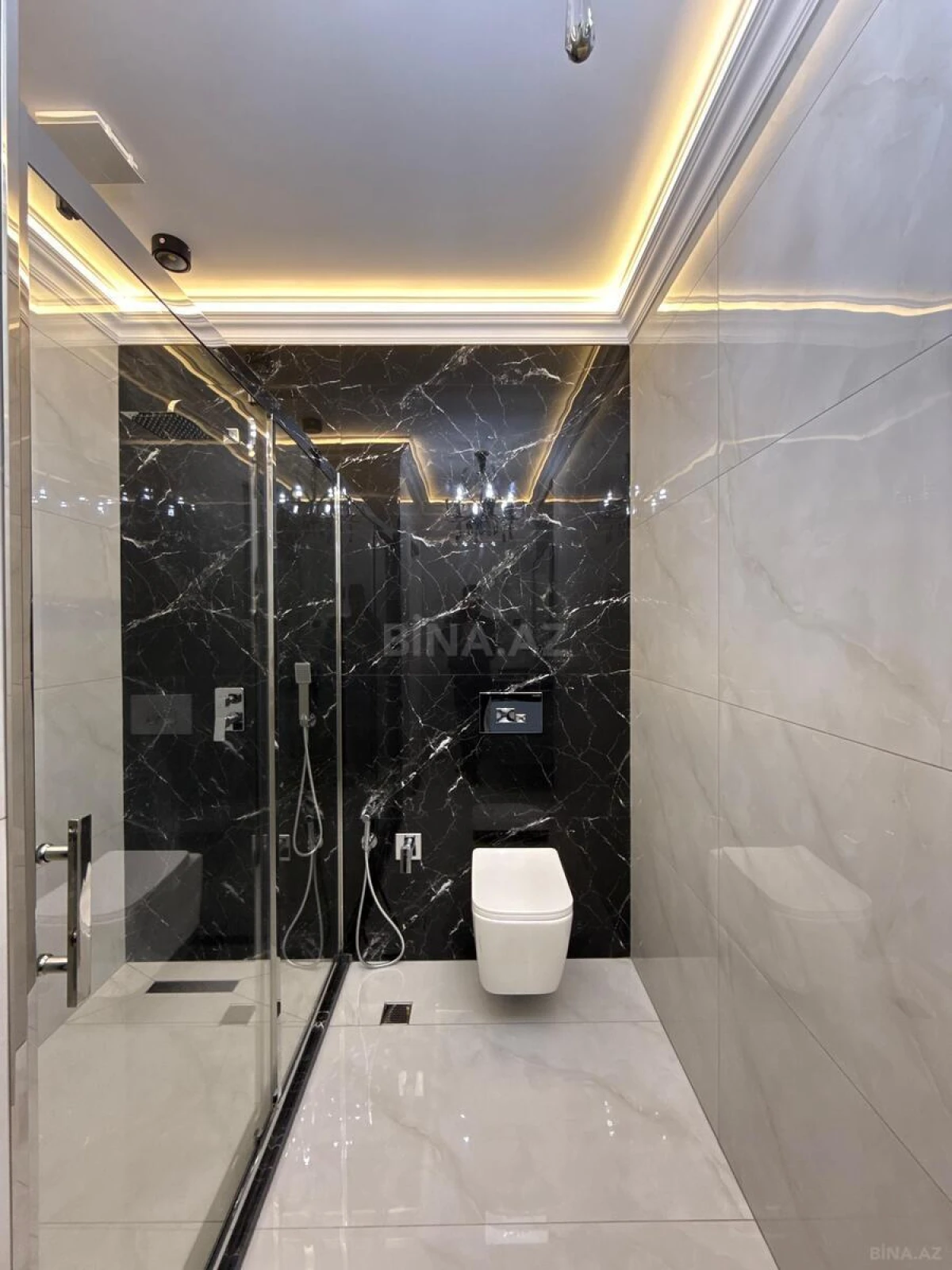 Satılır 2 otaqlı mənzil 86 m²