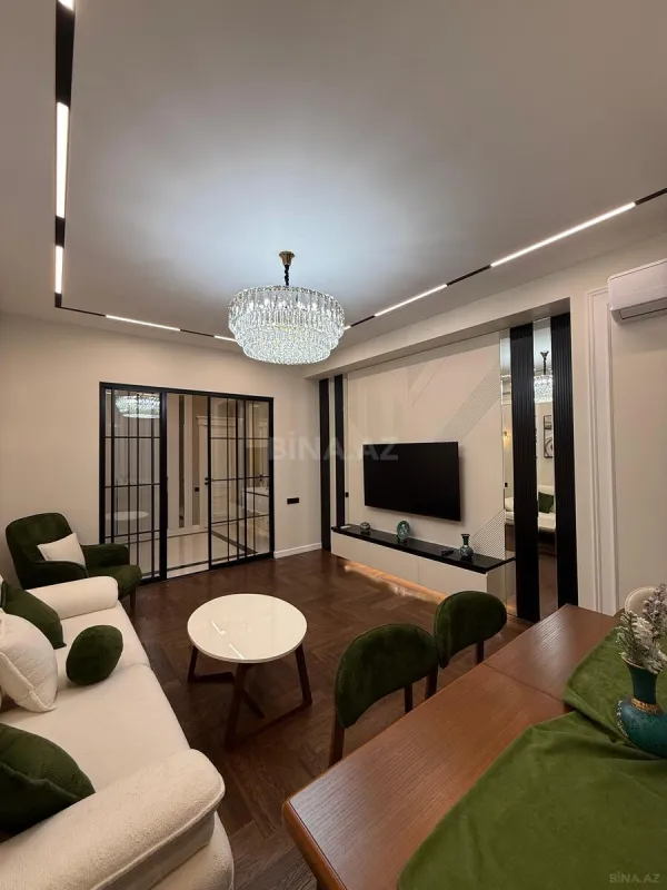 Satılır 2 otaqlı mənzil 86 m²