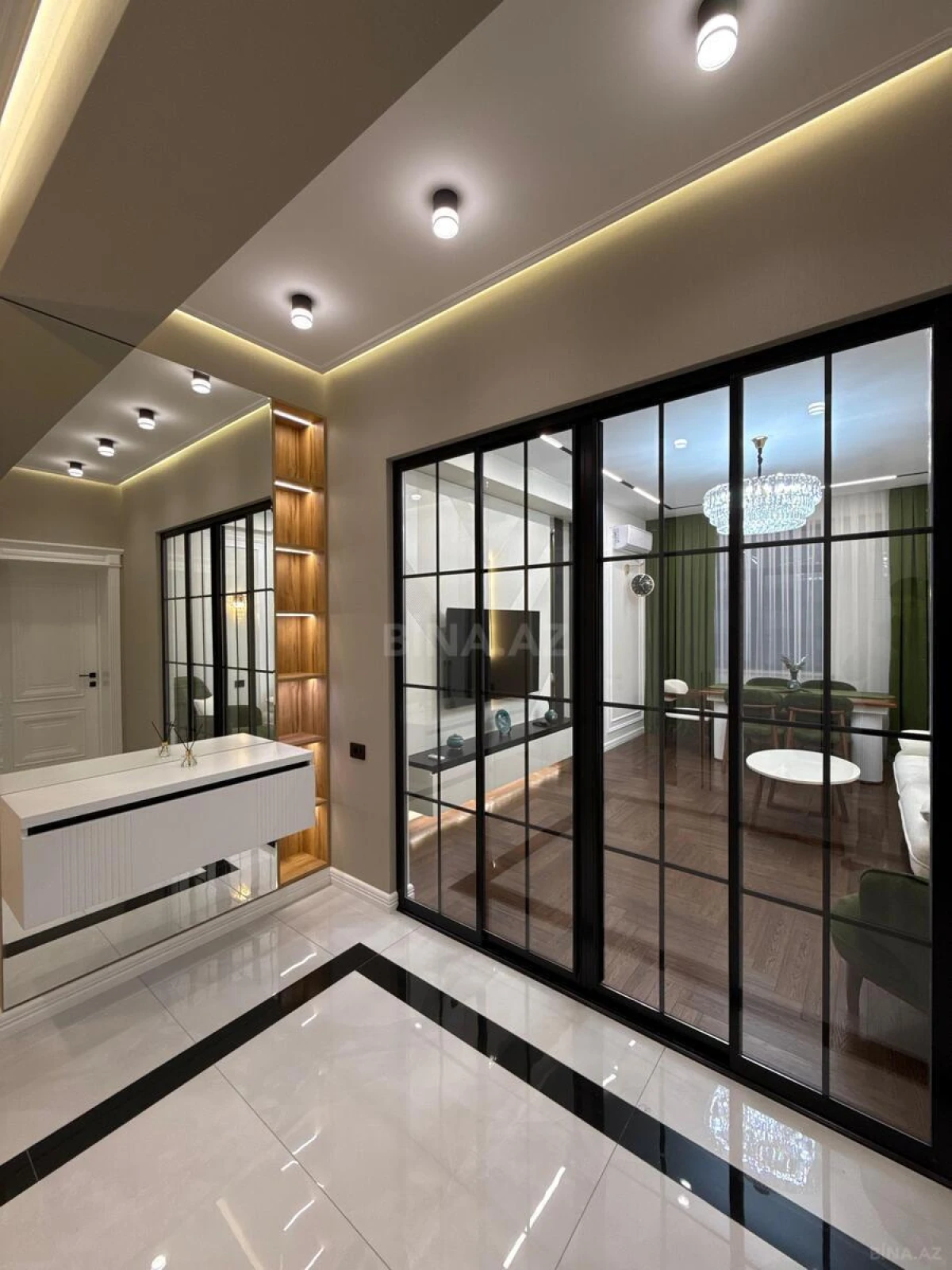 Satılır 2 otaqlı mənzil 86 m²