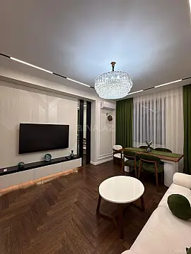 Satılır 2 otaqlı mənzil 86 m²