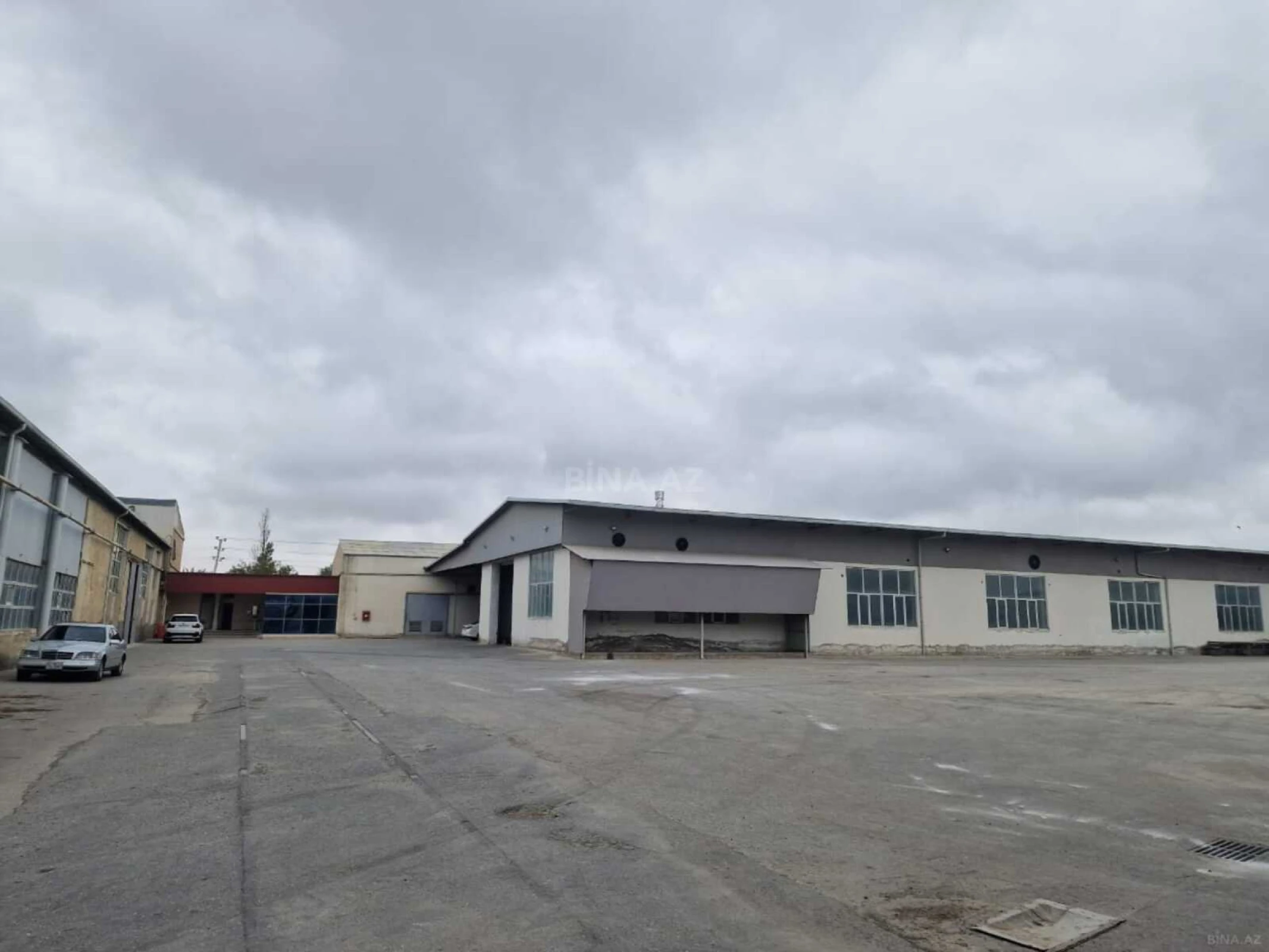 Kirayə verilir obyekt 560 m²