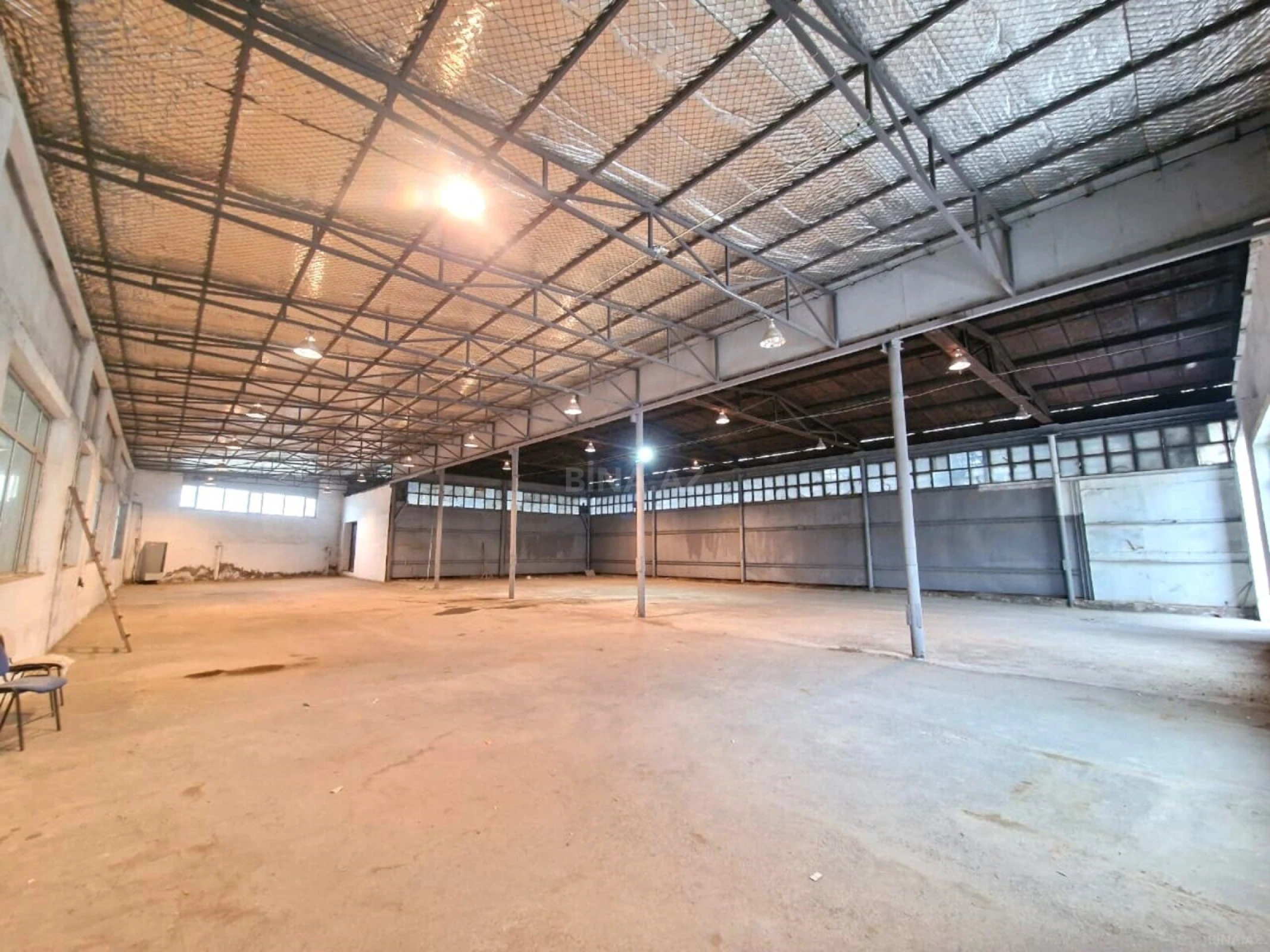 Kirayə verilir obyekt 560 m²