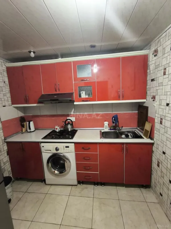 Kirayə verilir 2 otaqlı mənzil 65 m²