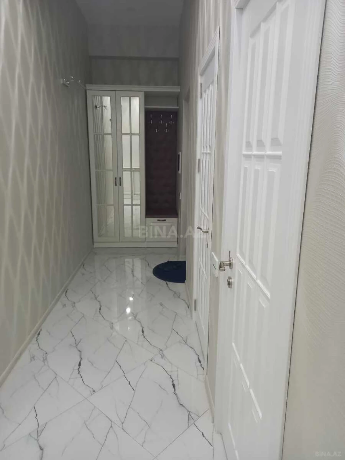Kirayə verilir 3 otaqlı mənzil 115 m²