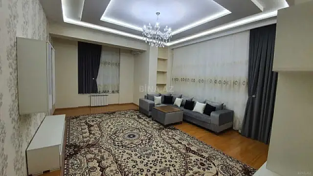 Kirayə verilir 3 otaqlı mənzil 115 m²