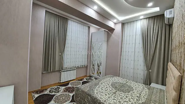 Kirayə verilir 3 otaqlı mənzil 115 m²