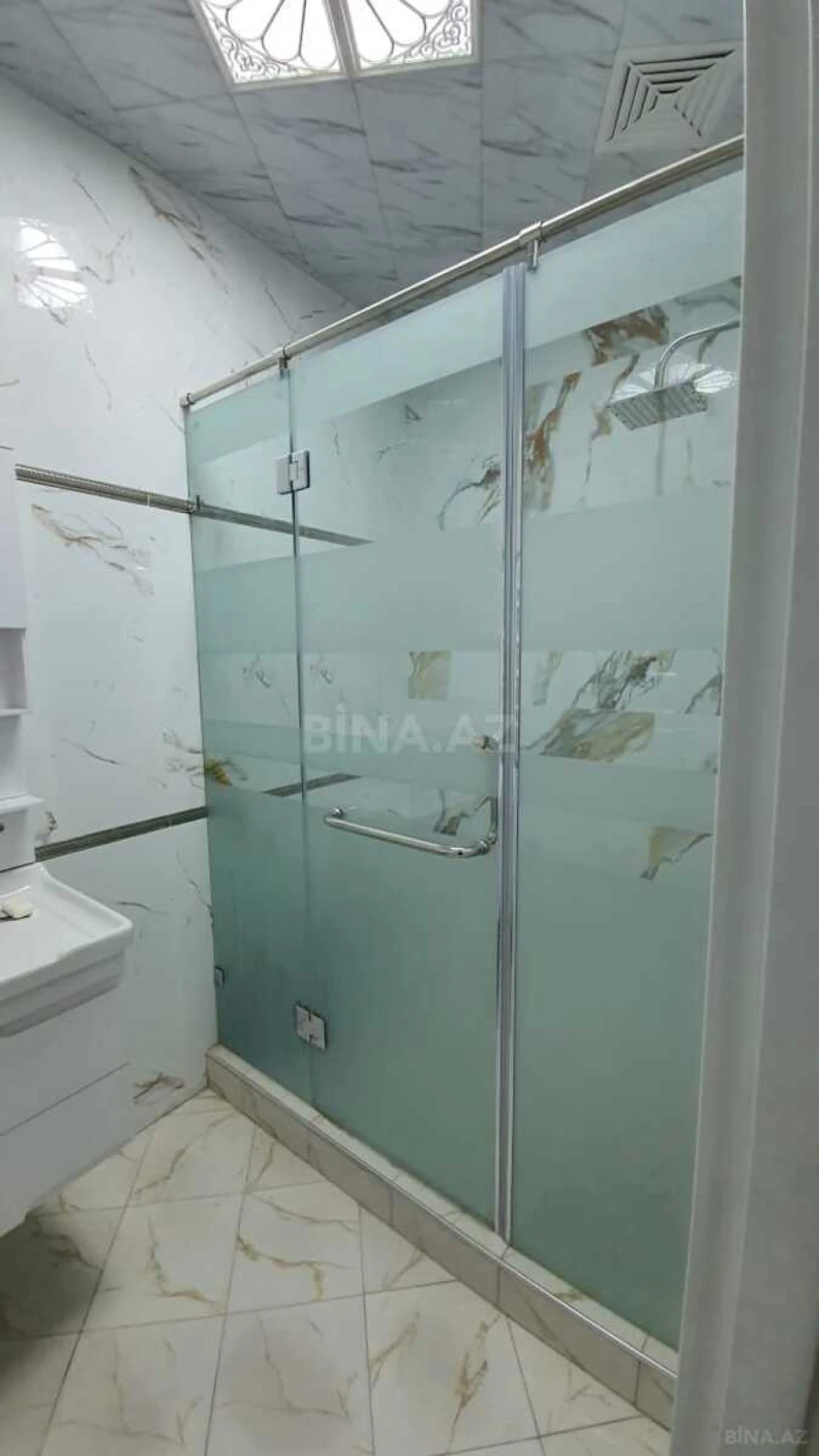 Kirayə verilir 3 otaqlı mənzil 115 m²