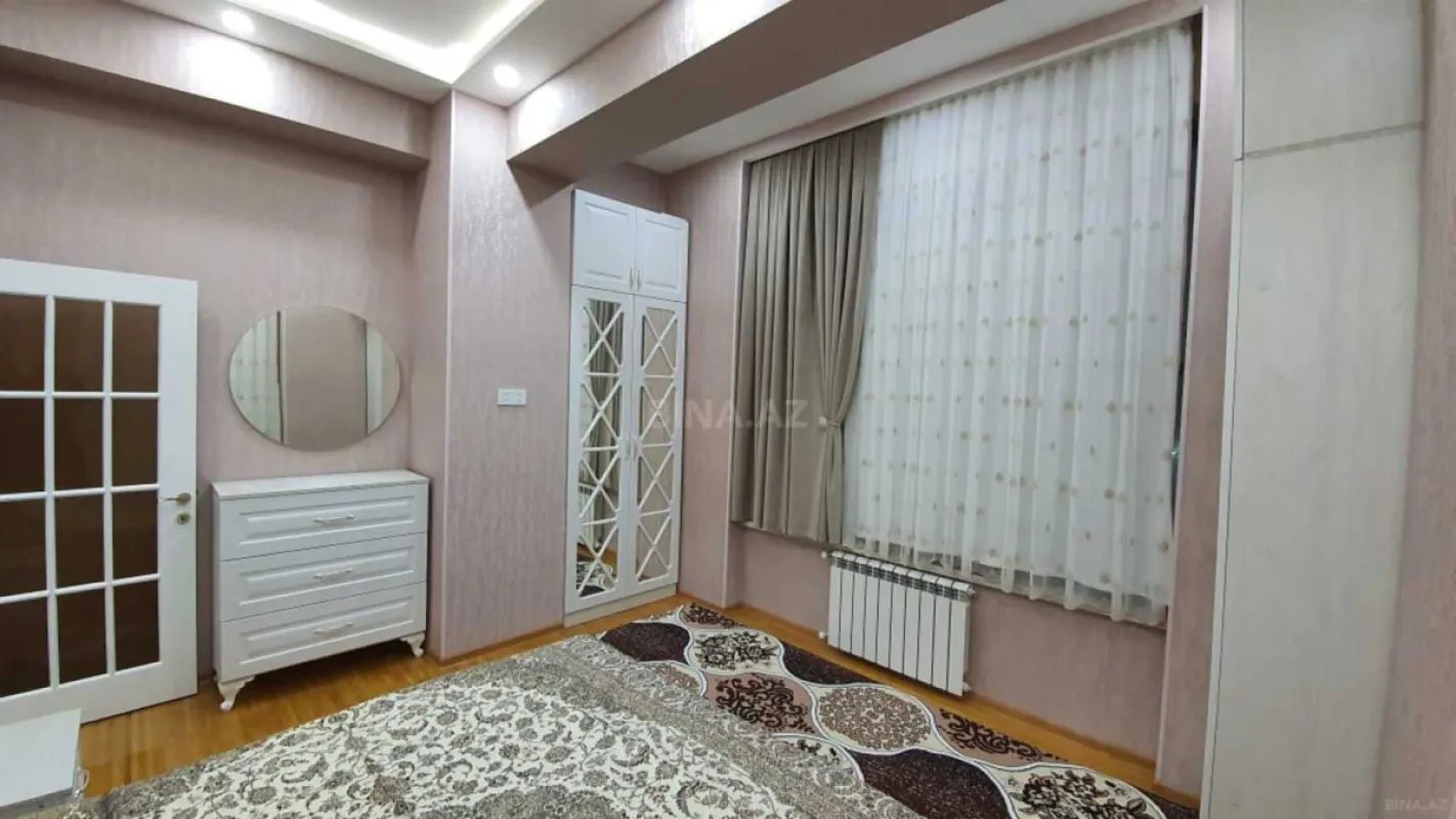 Kirayə verilir 3 otaqlı mənzil 115 m²