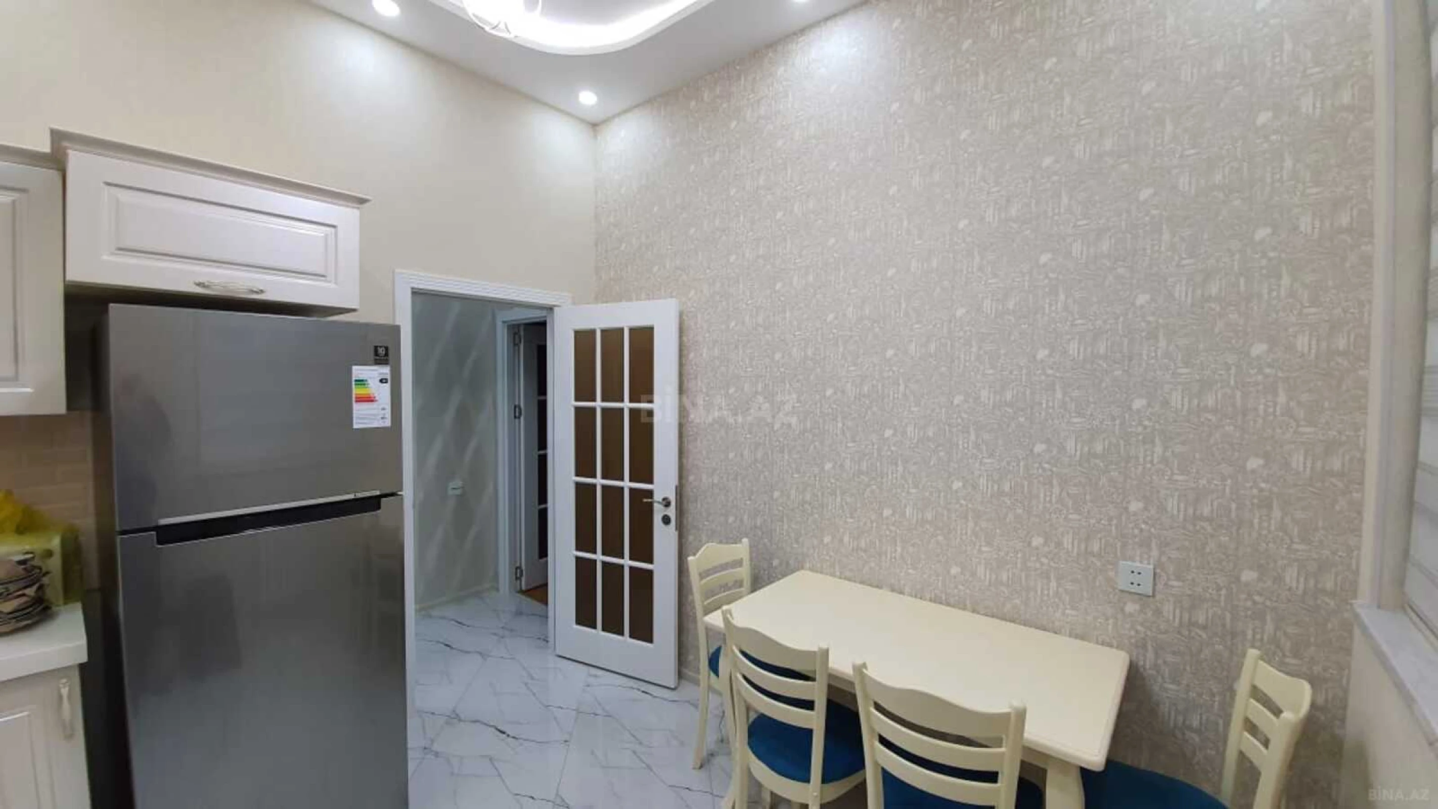 Kirayə verilir 3 otaqlı mənzil 115 m²