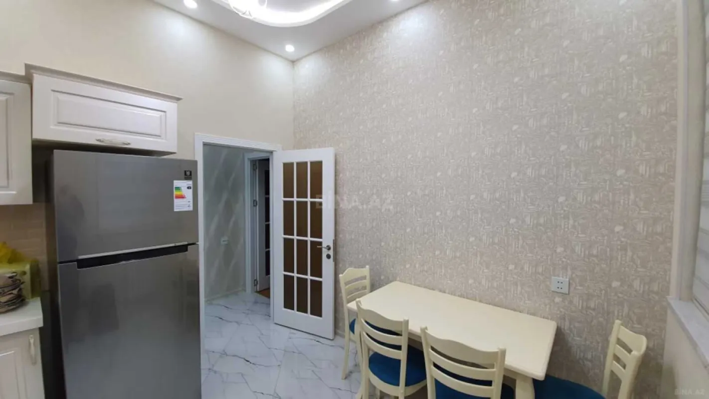 Kirayə verilir 3 otaqlı mənzil 115 m²