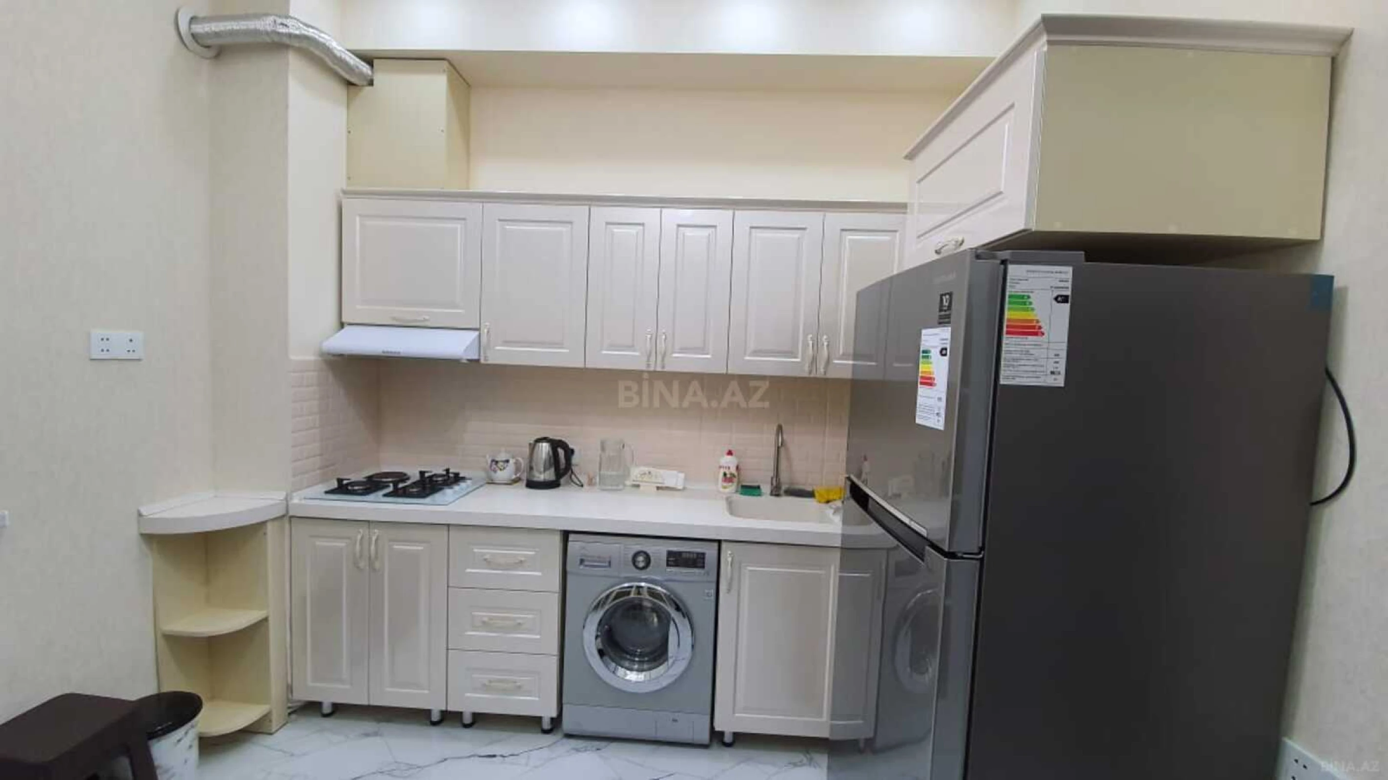 Kirayə verilir 3 otaqlı mənzil 115 m²