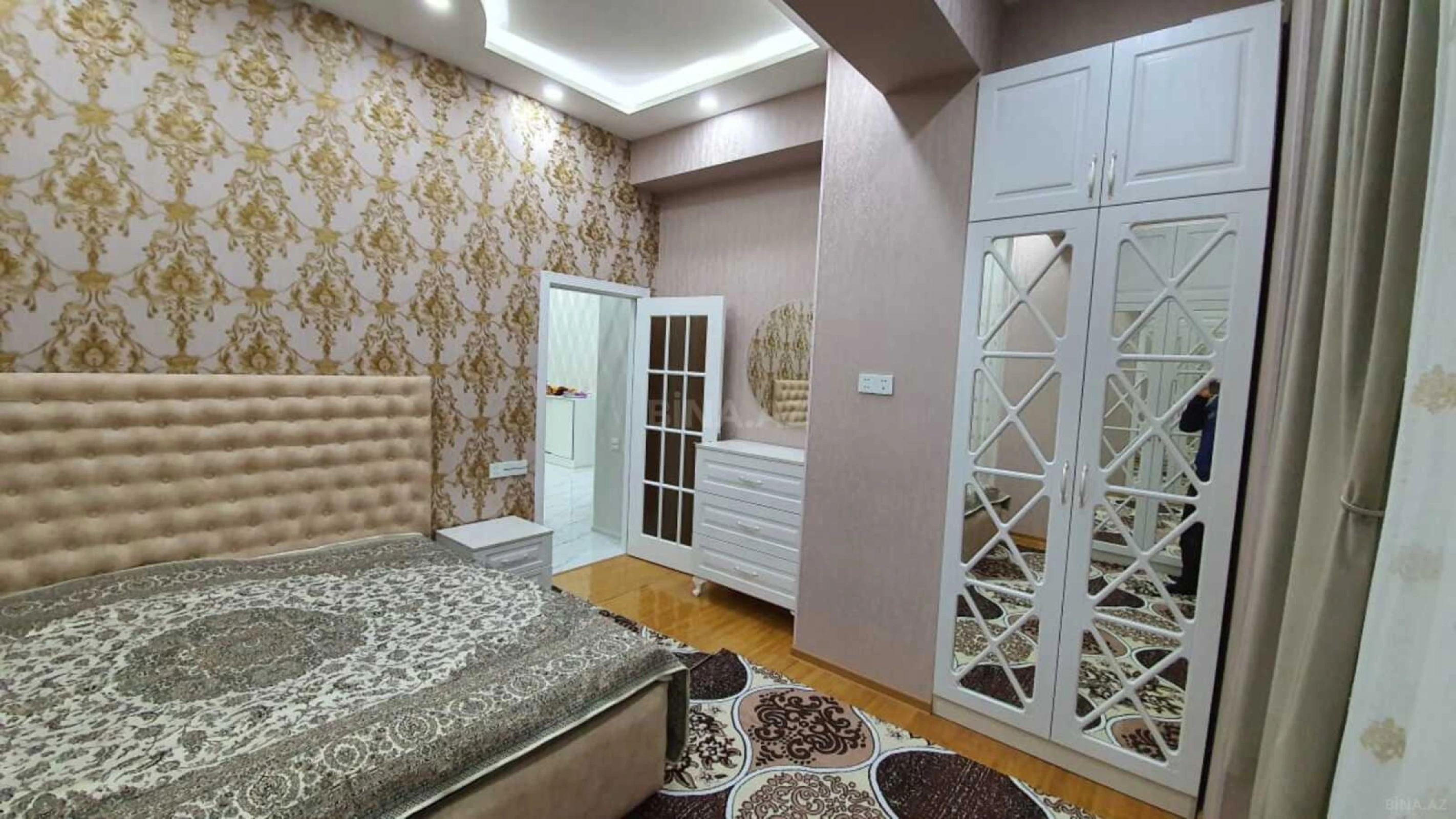 Kirayə verilir 3 otaqlı mənzil 115 m²