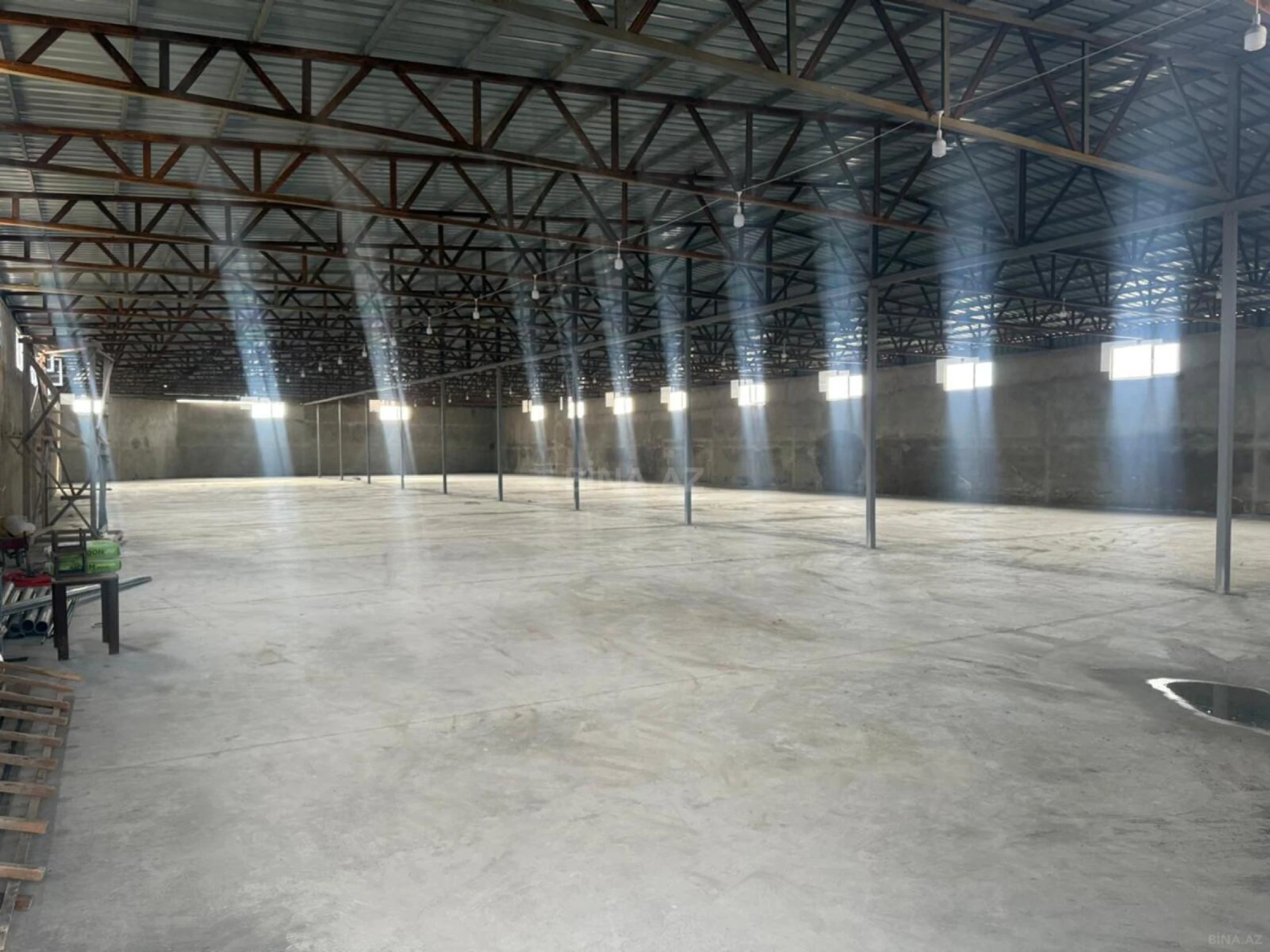 Kirayə verilir obyekt 2000 m²