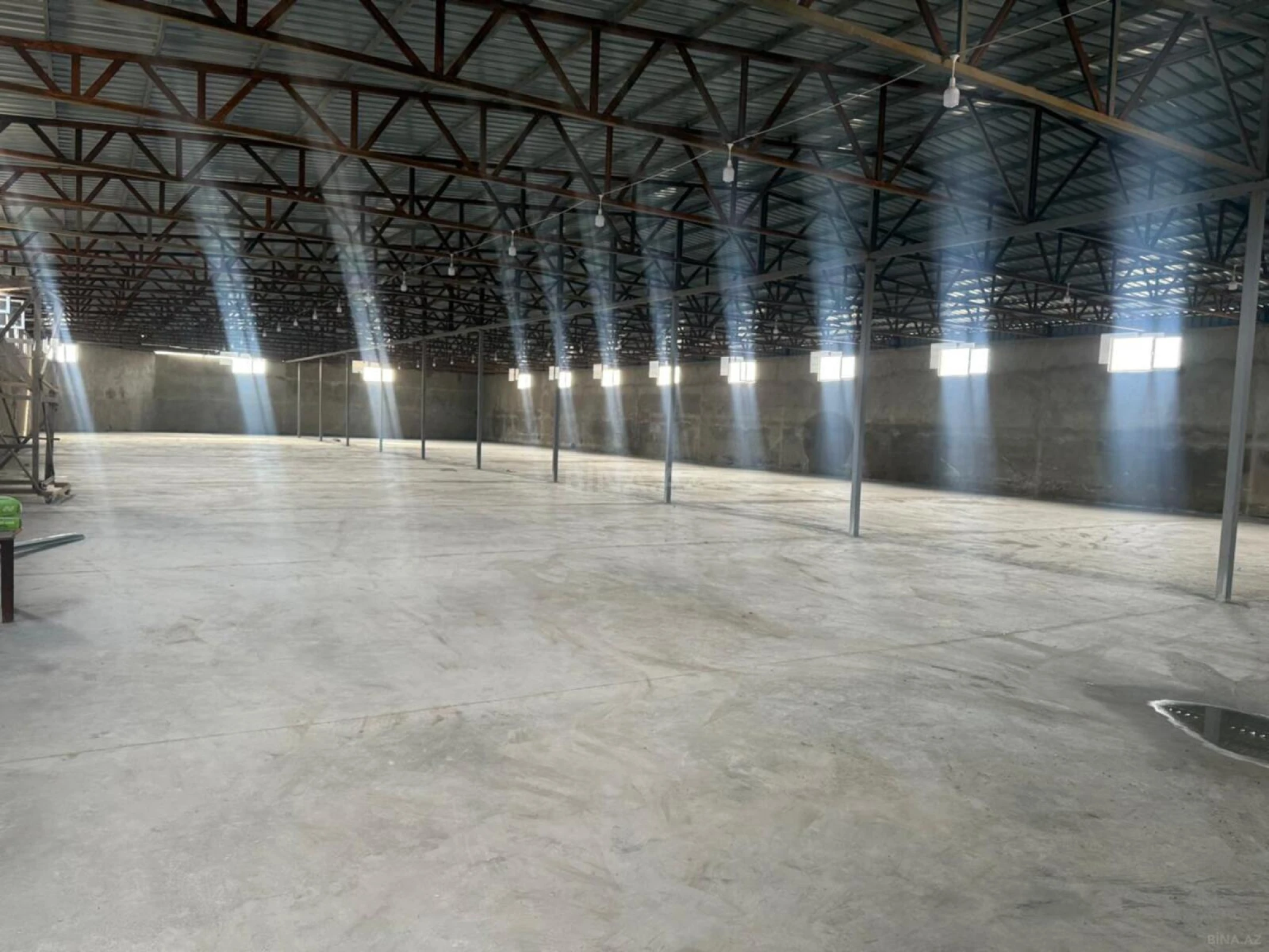 Kirayə verilir obyekt 2000 m²