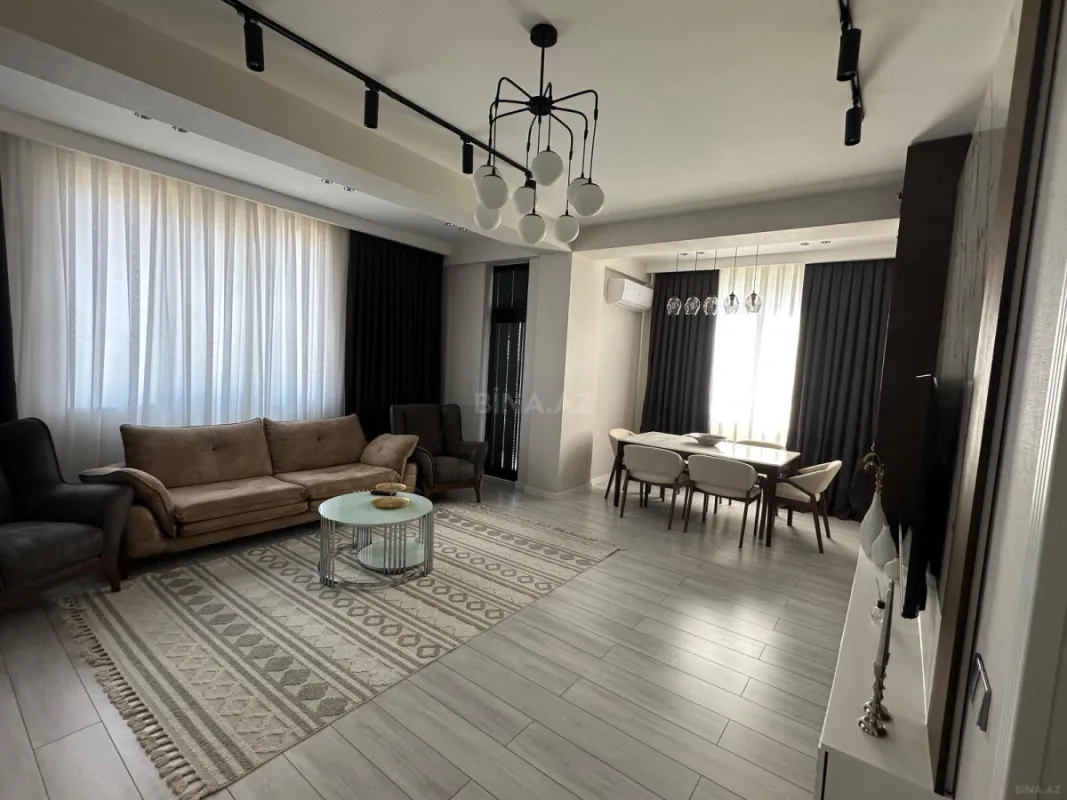 Kirayə verilir 3 otaqlı mənzil 150 m²