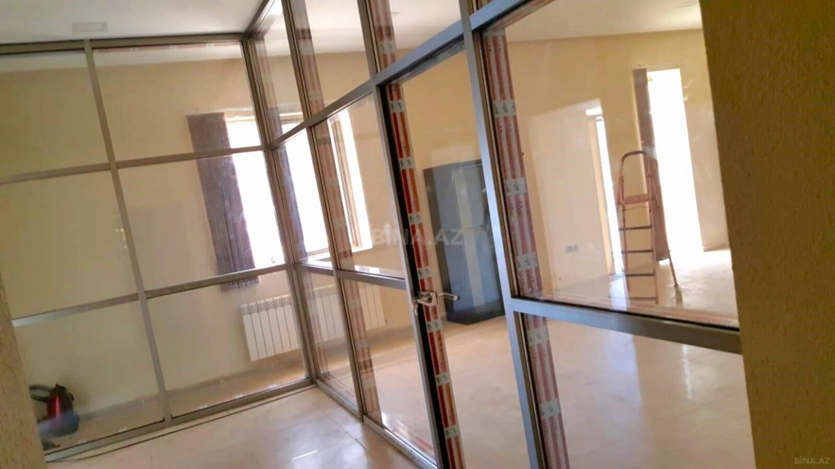 Kirayə verilir obyekt 750 m²