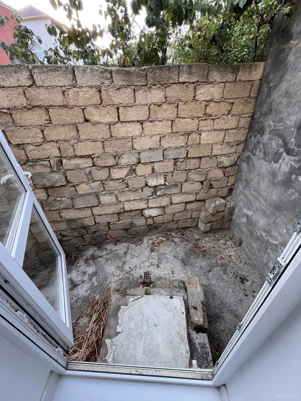 Satılır 2 otaqlı həyət evi 52 m²