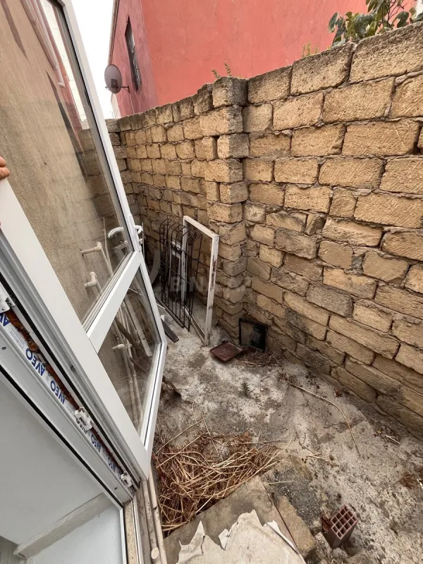 Satılır 2 otaqlı həyət evi 52 m²