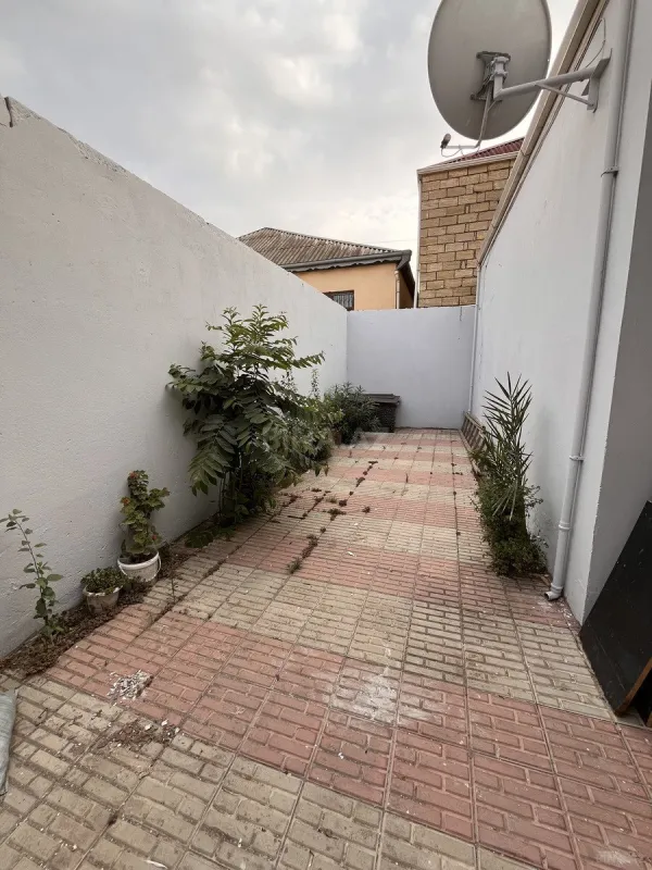 Satılır 2 otaqlı həyət evi 52 m²