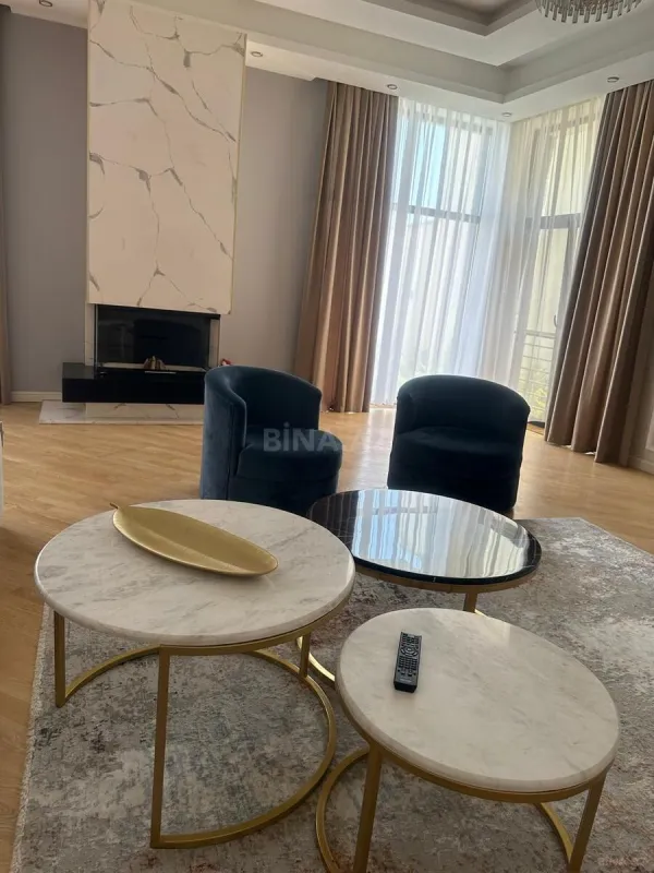 Kirayə verilir 7 otaqlı həyət evi 1200 m²