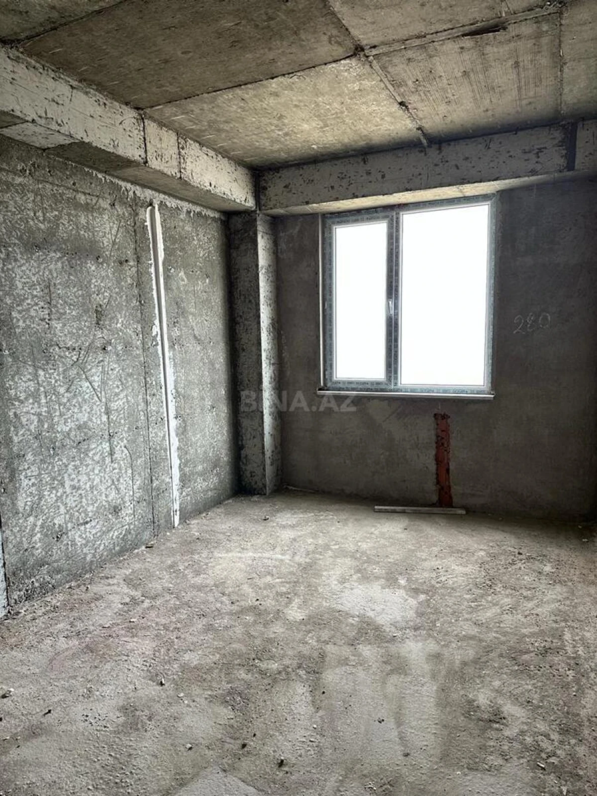 Satılır 5 otaqlı mənzil 233 m²