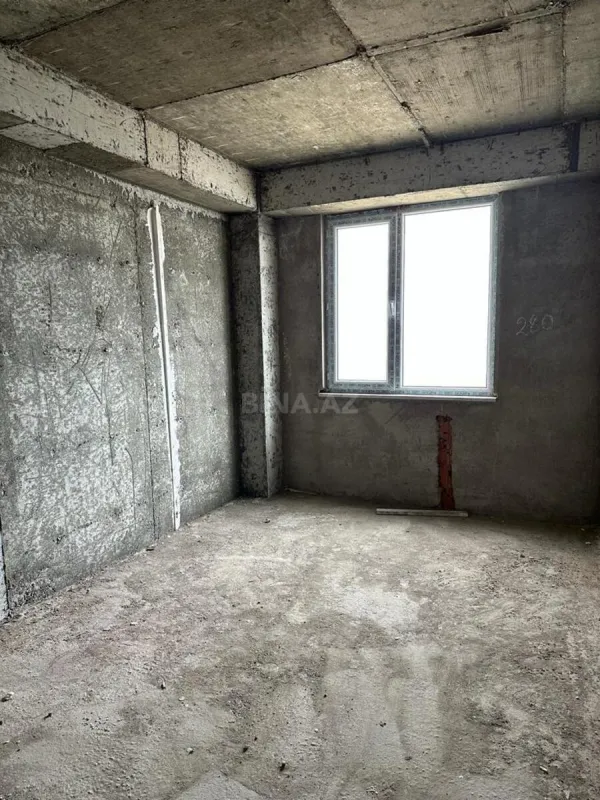 Satılır 5 otaqlı mənzil 233 m²