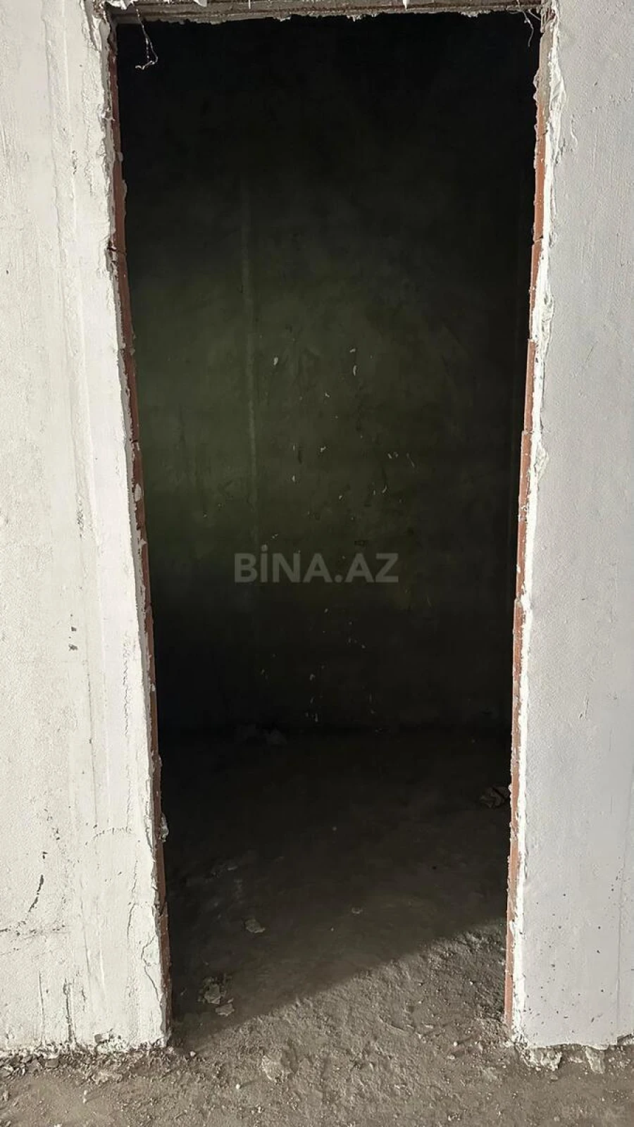 Satılır 5 otaqlı mənzil 233 m²