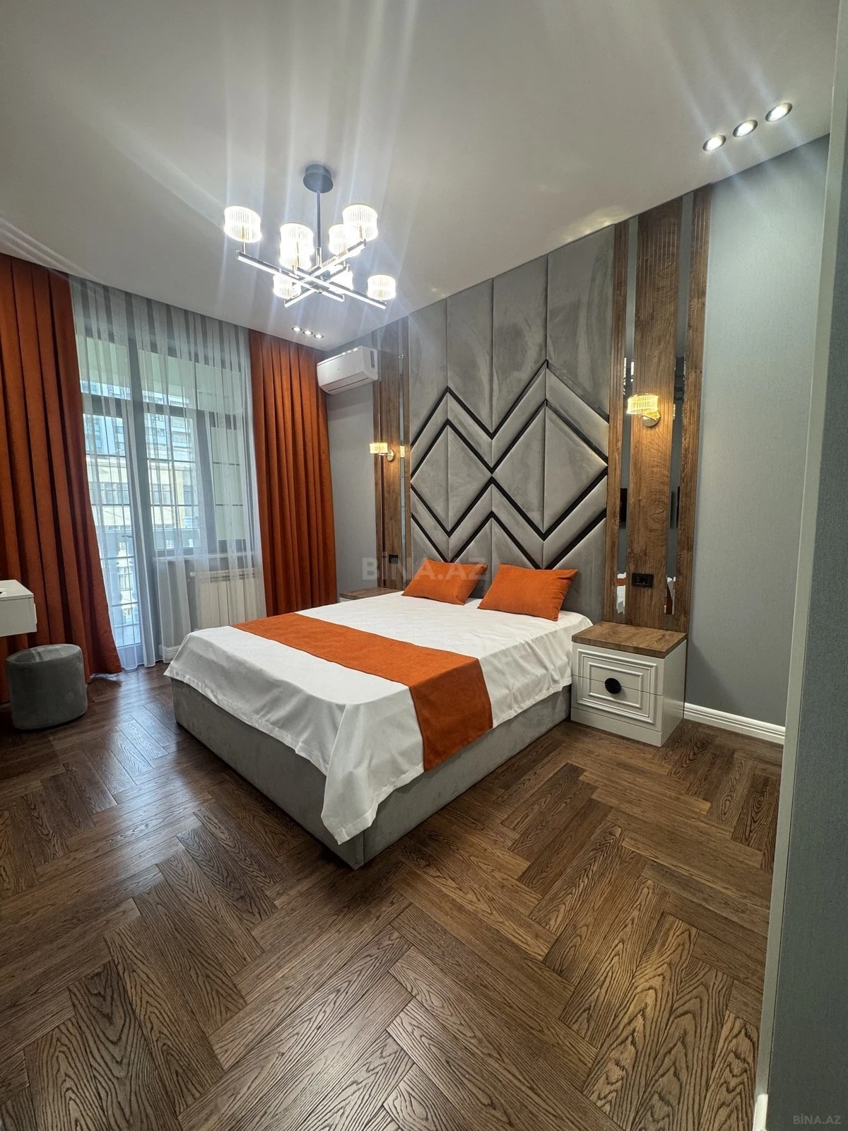 Satılır 2 otaqlı mənzil 86 m²