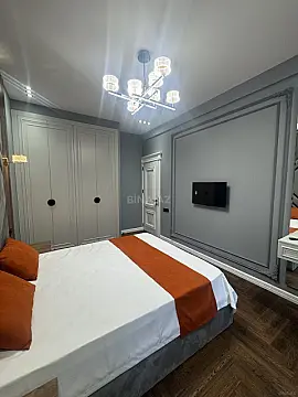 Satılır 2 otaqlı mənzil 86 m²