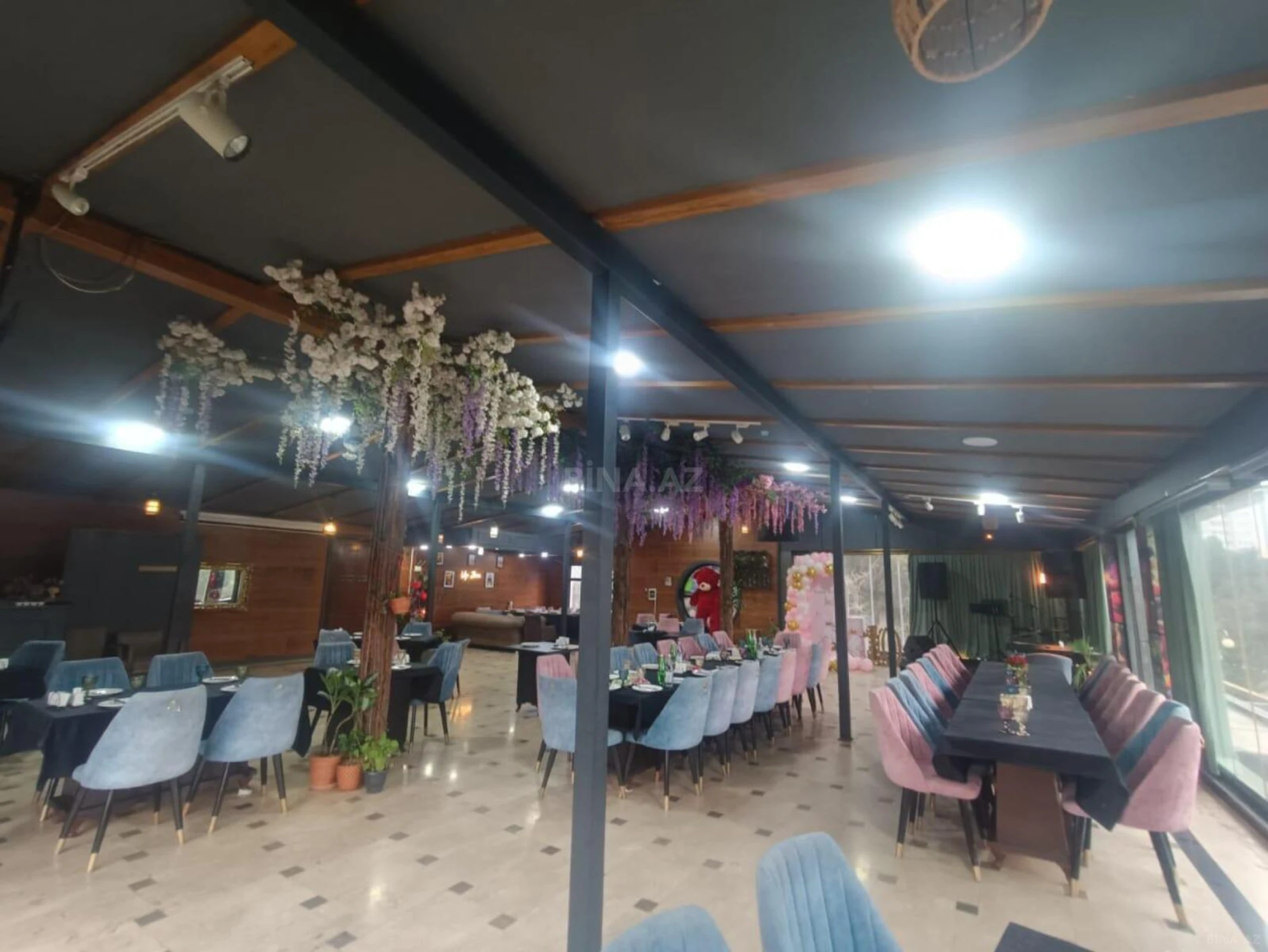 Satılır obyekt 800 m²