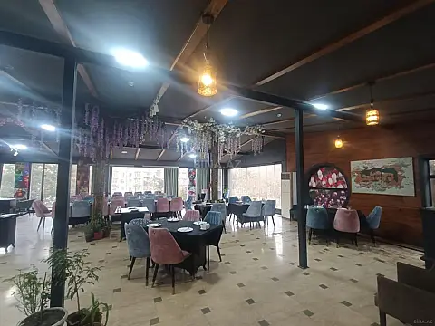 Satılır obyekt 800 m²