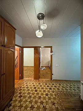 Satılır 4 otaqlı mənzil 95 m²