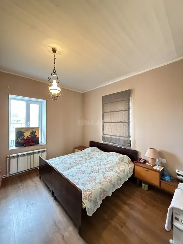Satılır 5 otaqlı həyət evi 250 m²