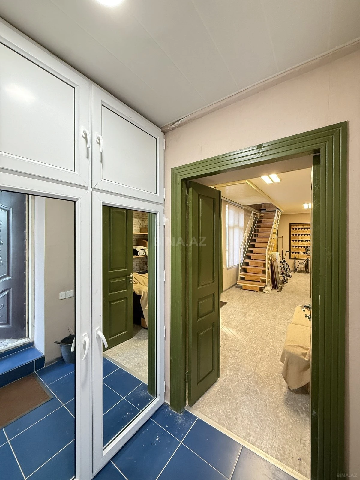 Satılır 5 otaqlı həyət evi 250 m²