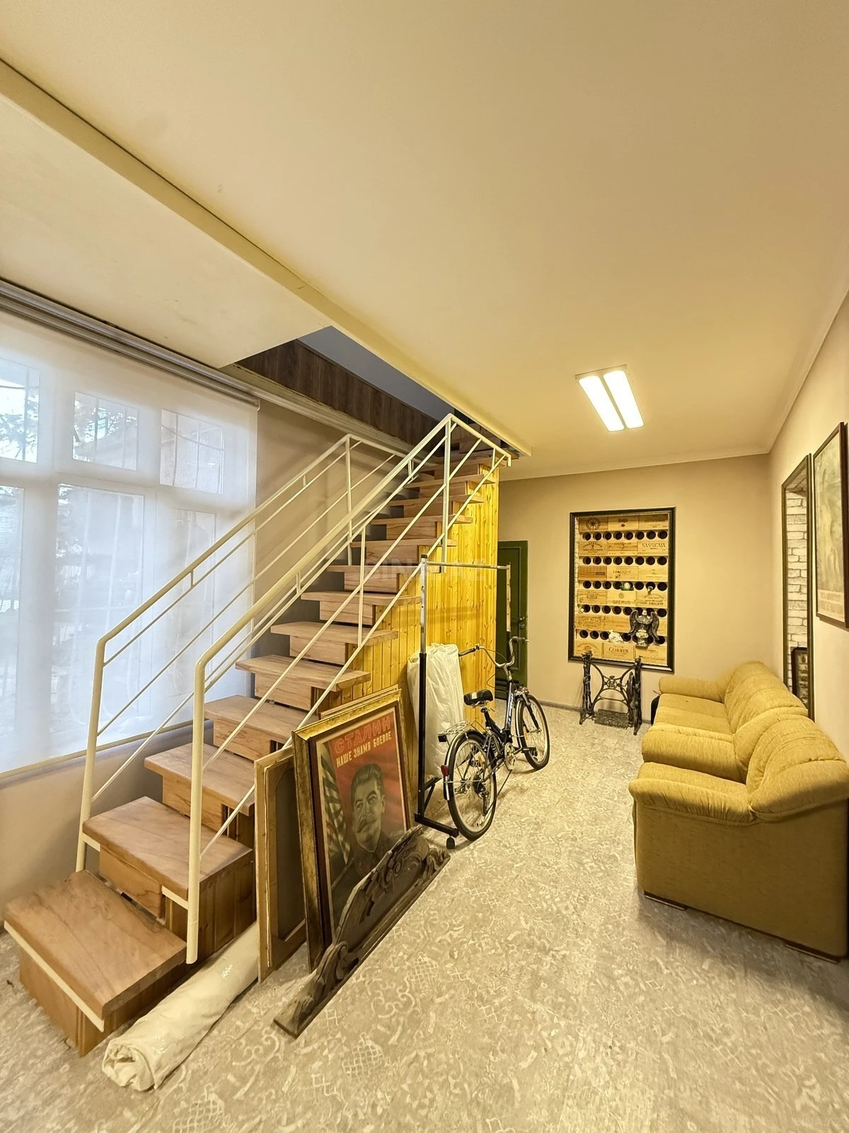 Satılır 5 otaqlı həyət evi 250 m²