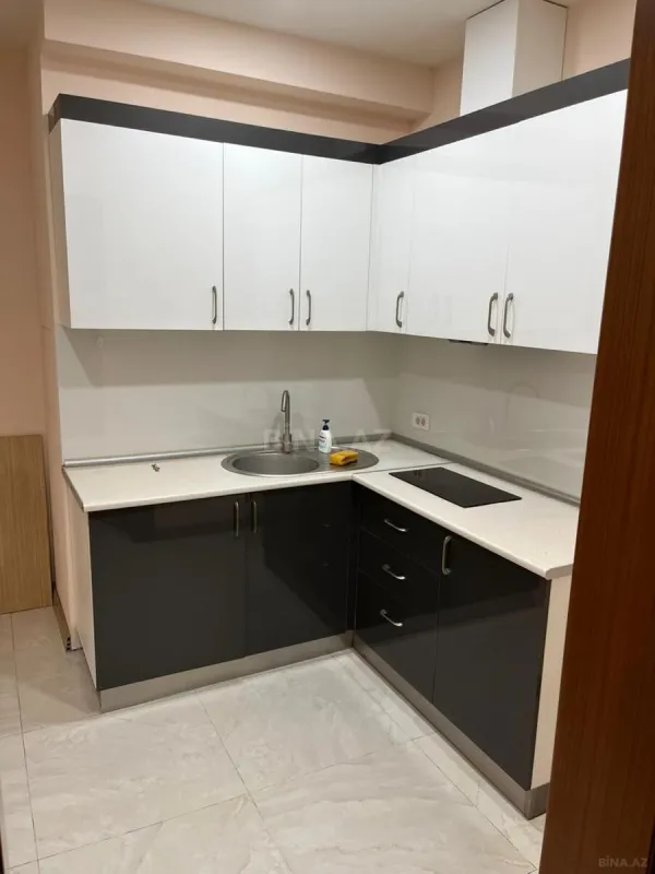 Kirayə verilir 5 otaqlı ofis 260 m²