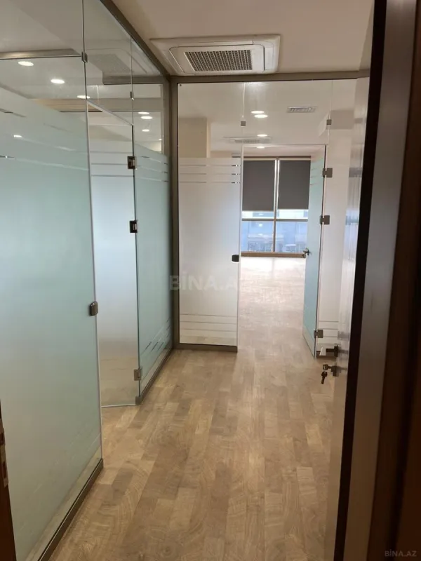 Kirayə verilir 5 otaqlı ofis 260 m²