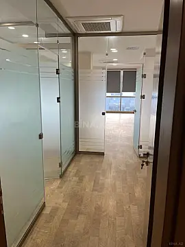 Kirayə verilir 5 otaqlı ofis 260 m²