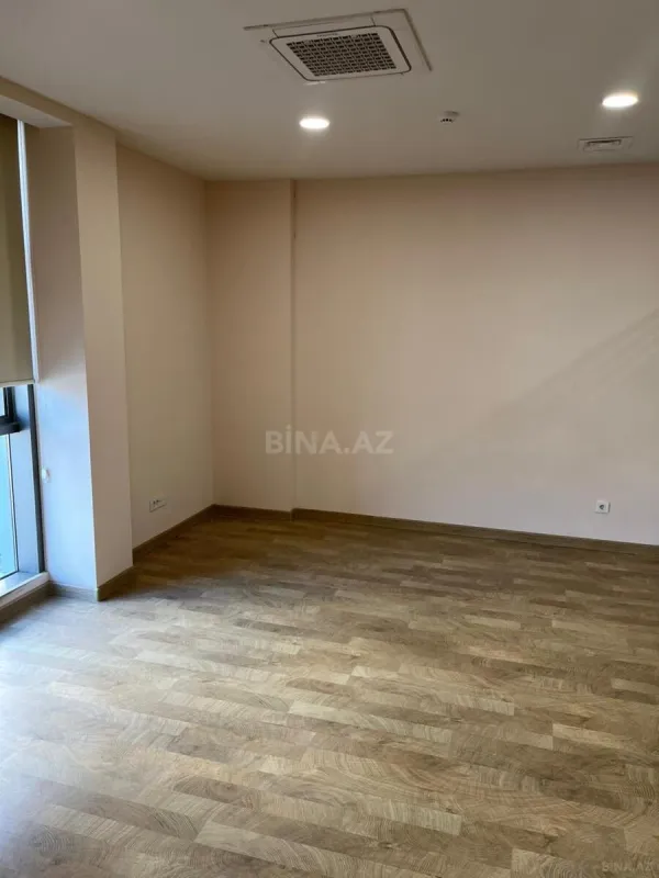Kirayə verilir 5 otaqlı ofis 260 m²