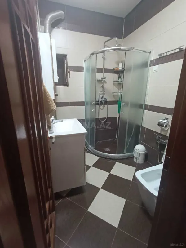 Satılır 4 otaqlı mənzil 105 m²