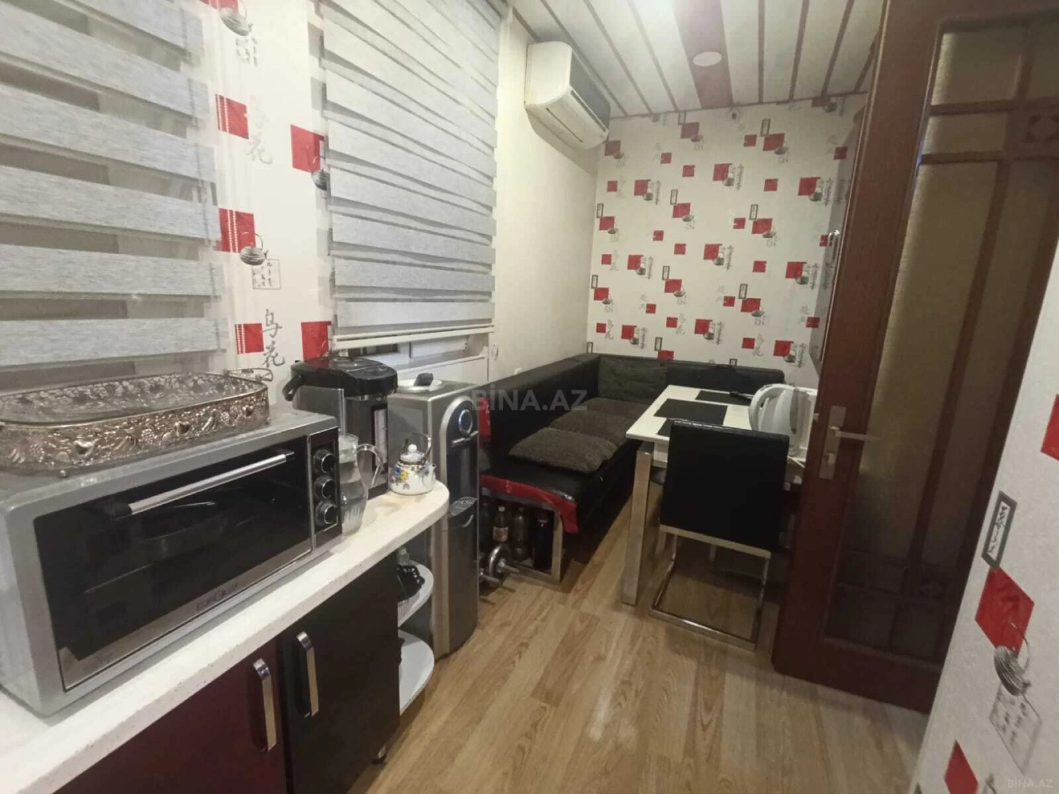 Satılır 4 otaqlı mənzil 105 m²