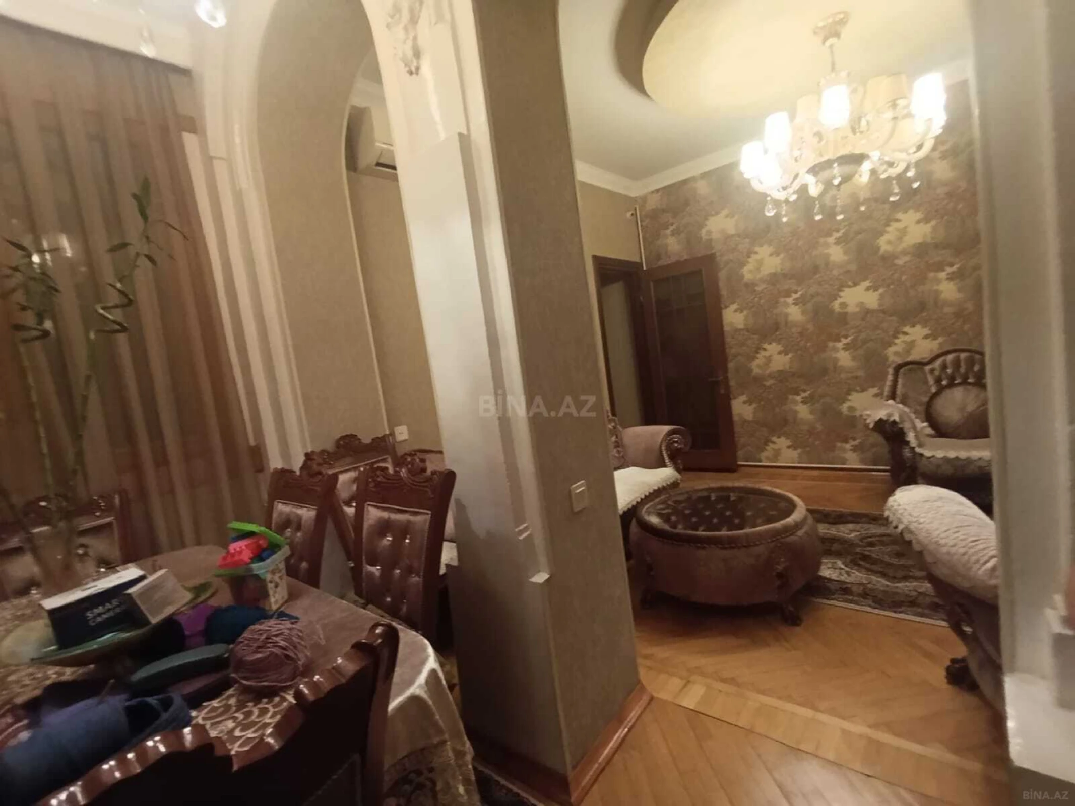 Satılır 4 otaqlı mənzil 105 m²