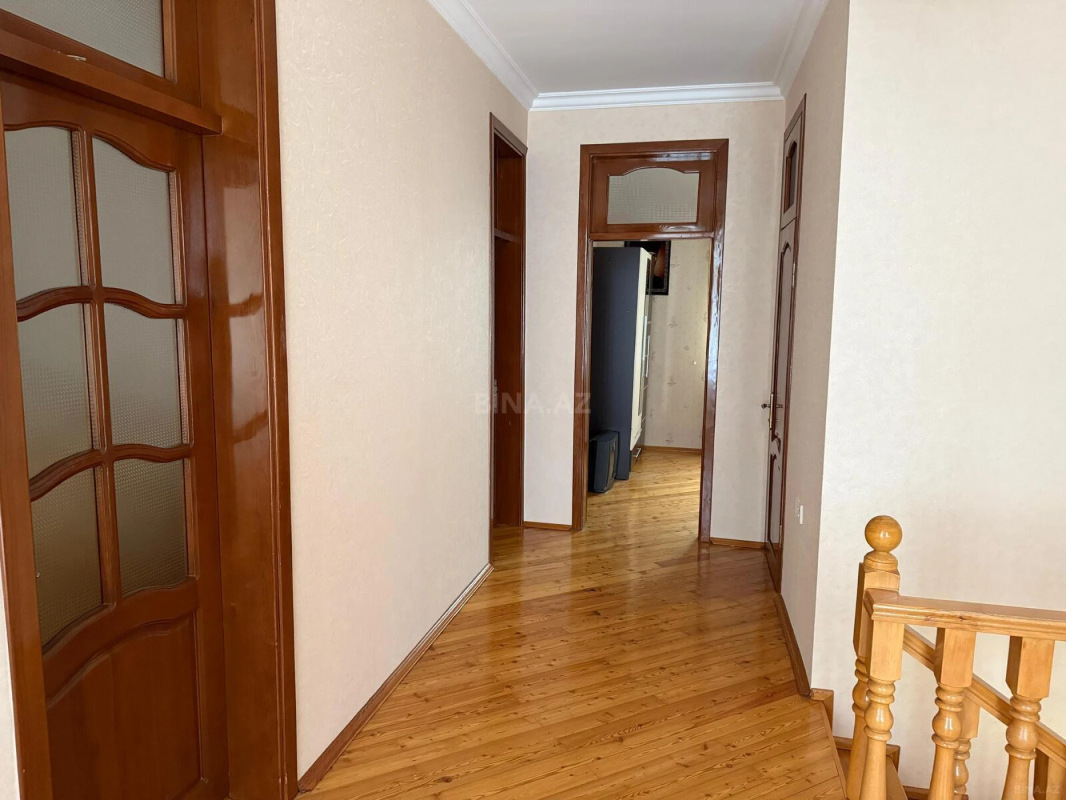 Satılır 5 otaqlı həyət evi 200 m²